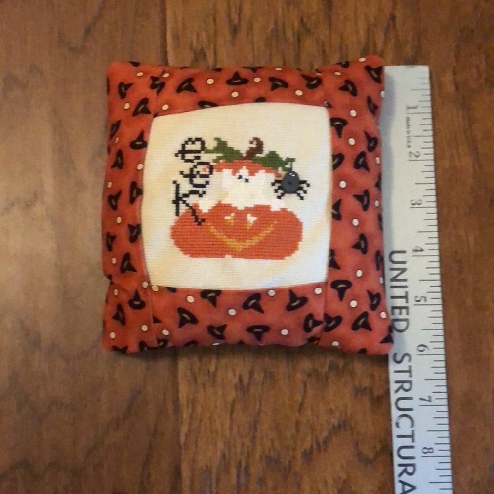 Vintage Halloween Cross Stitch - Picture 5 of 5